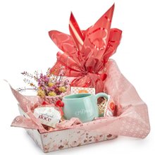 Cesta Presente com Chá Chocolate e Flores Secas