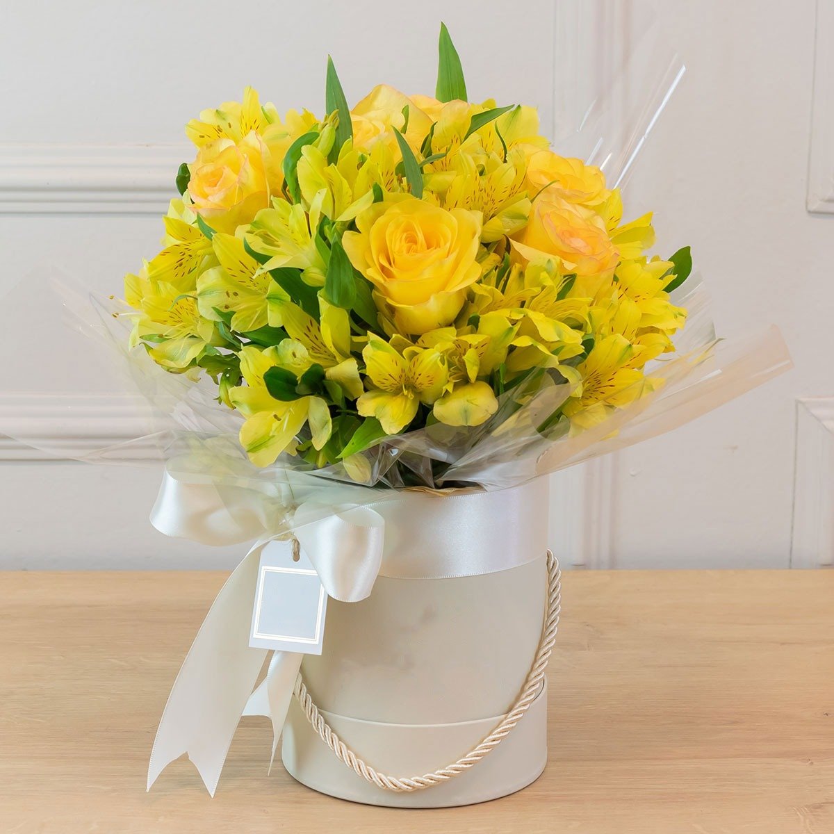 Kit Presente Flores Amarelas, Urso e Bombons Baci
