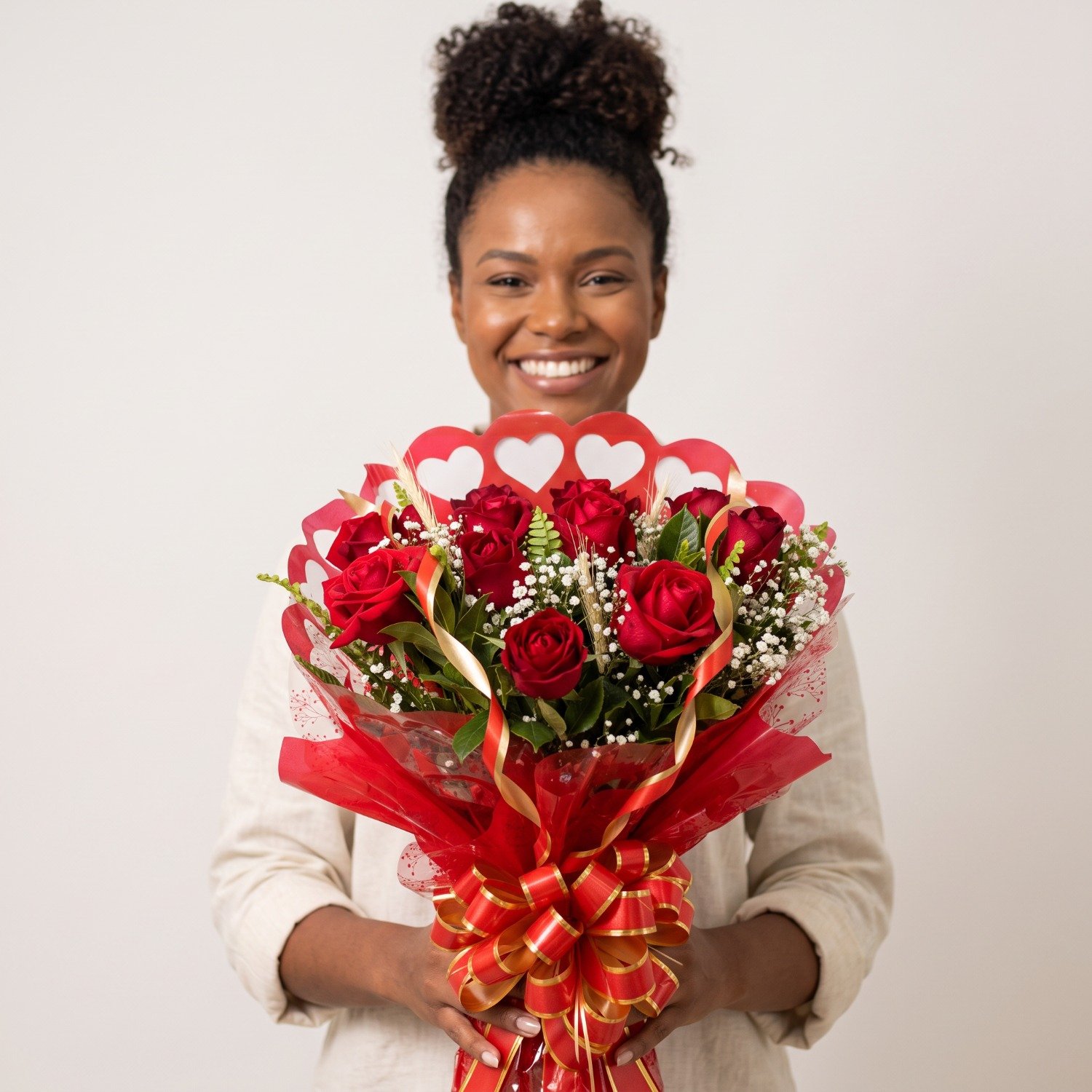 Buquê Tradicional de 12 Rosas Vermelhas 