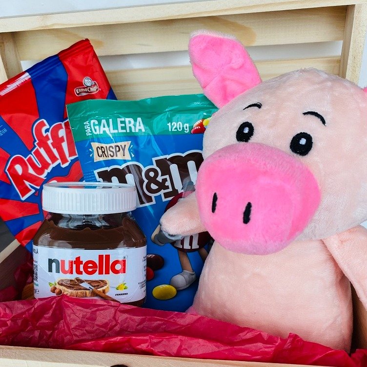 Cesta Pelúcia Menina e Nutella