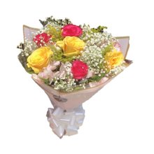 Buquê Meia Dúzia de Rosas Coloridas