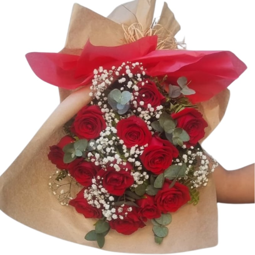 Buquê de 12 Rosas Vermelhas Embalagem Kraft