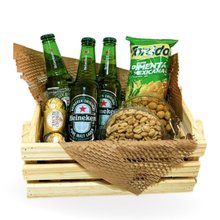 Cesta com Cervejas Heineken e Petiscos Felicidades 
