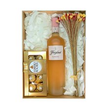 Vinho Freixenet Rosado e Ferrero