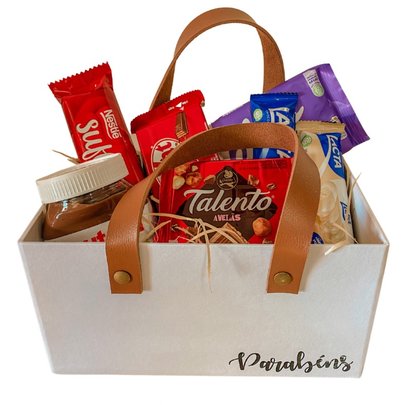Cesta de Chocolate Cartonada Parabéns