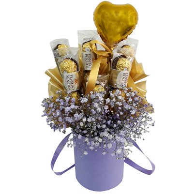 Cachepot com Flores Gipsofila e Chocolate