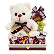 Cesta Baú de Chocolates Sweet Love