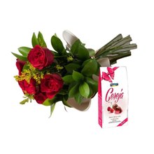 Buquê de 5 Rosas Vermelhas com Caixa Bombom de Cereja 