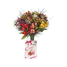 Buquê de Flores Coloridas com Bombom de Cereja