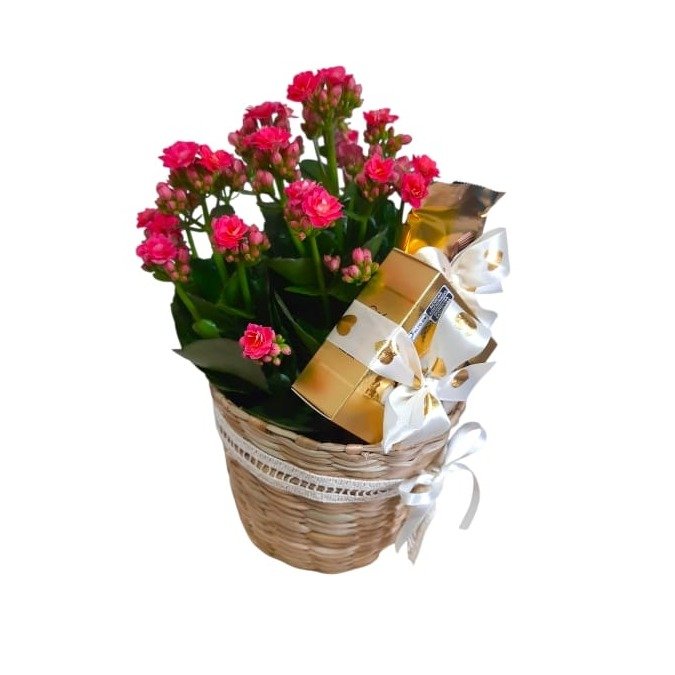 Cesta Rustica Floral com Chocolates