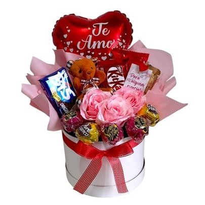 Cesta Luxo Chocolates e Mimos