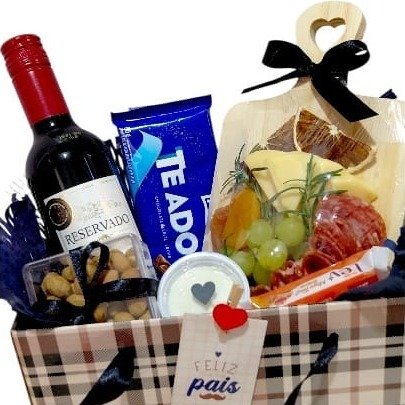 Cesta Vinho e Frios Charlot