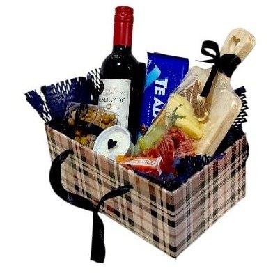 Cesta Vinho e Frios Charlot