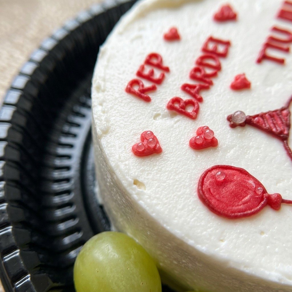 Cesta Bom Dia com Bentô Cake Rep Bardei Tiu Iu