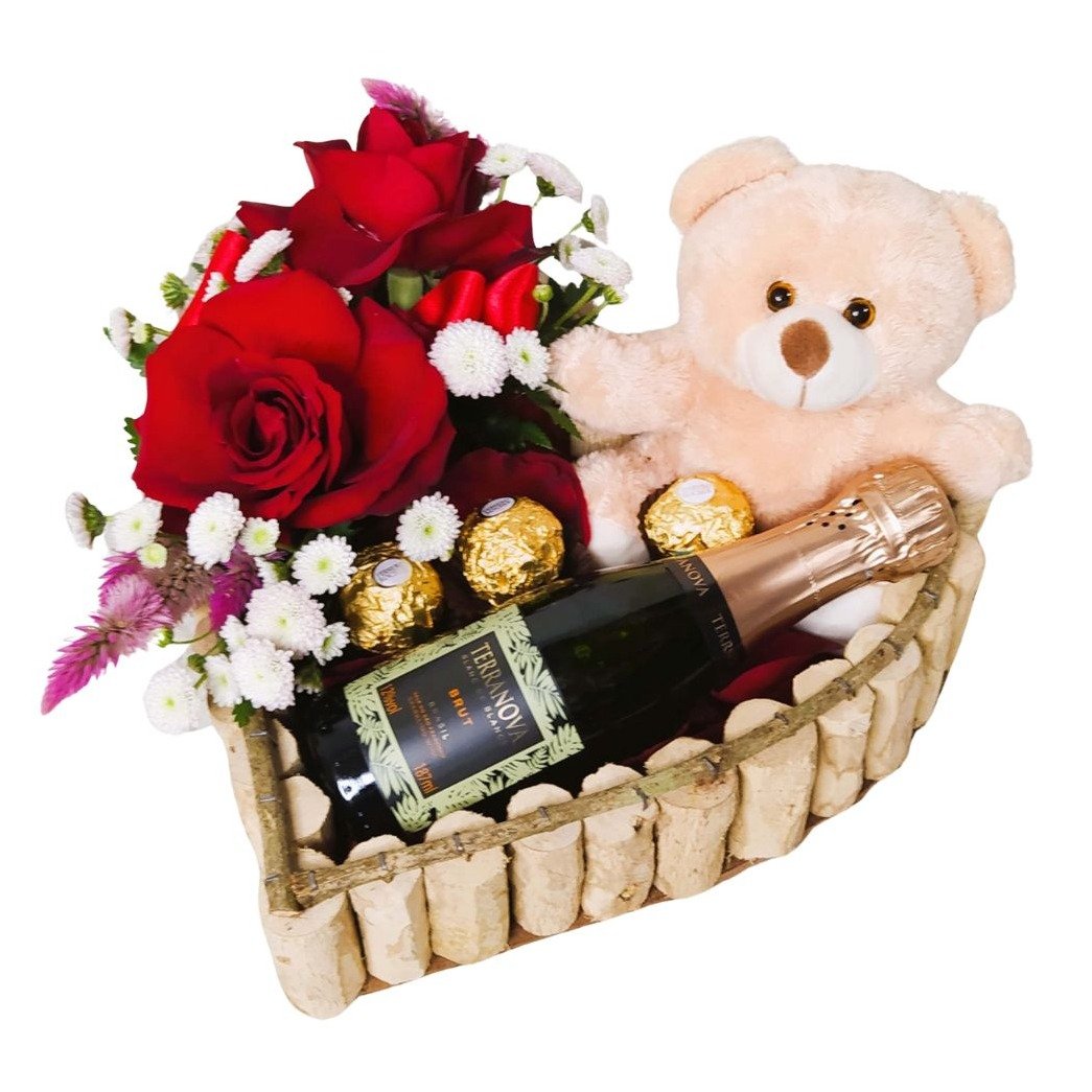 Cesta Coração Rústico P Bebida Chocolates Urso Pelúcia