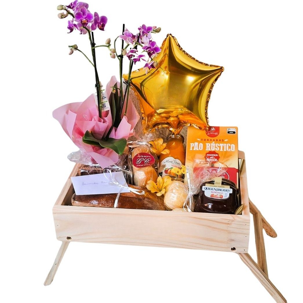 Bandeja de Café na Cama com Balão e Orquídea