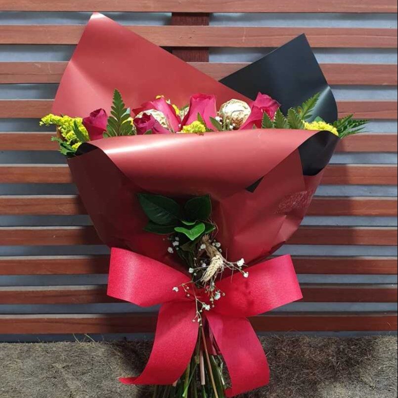 Buquê de Rosas Com Ferrero Rocher