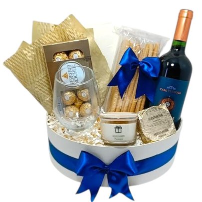 Cesta de Vinho Chocolates Taça e Petisco