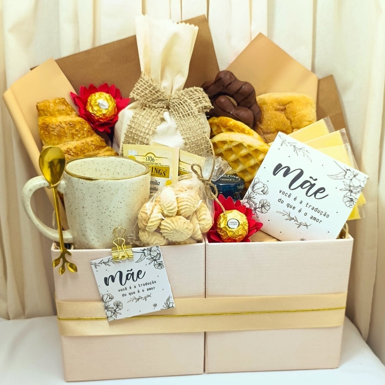 Dia das Mães  Cesta de café da manhã  Doce Carinho