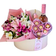 Cesta Dia das Mães  Flores e Vinho Rosé