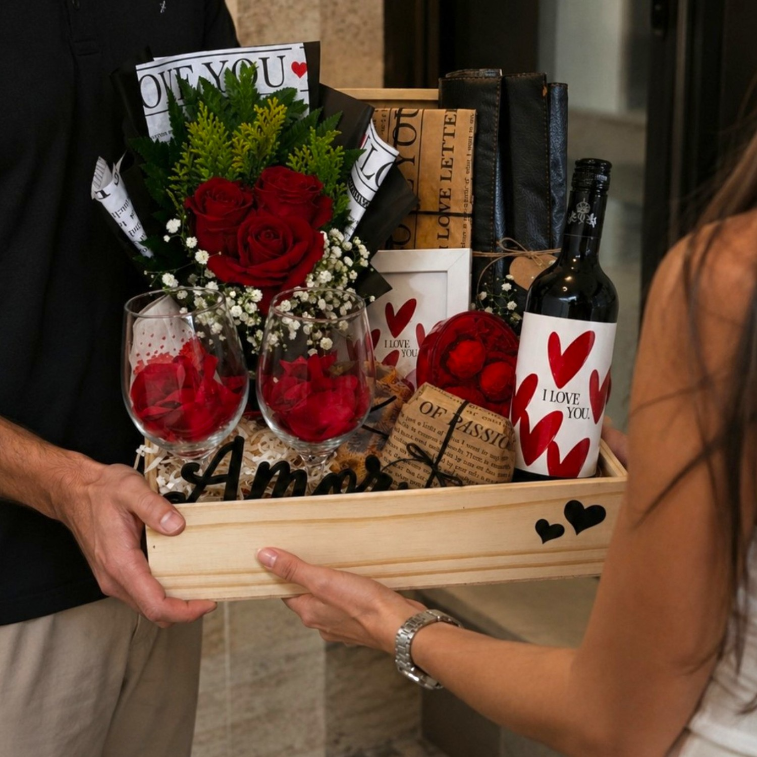  Presente  Dia dos Namorados  Vinho Taças e Flores