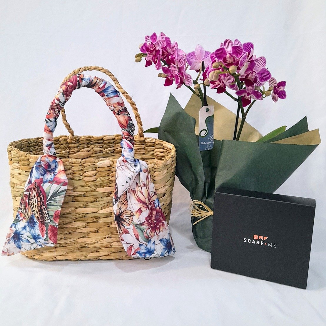 Kit Mimos Twilly Scarf Me, Orquídea na Sacola de Palha