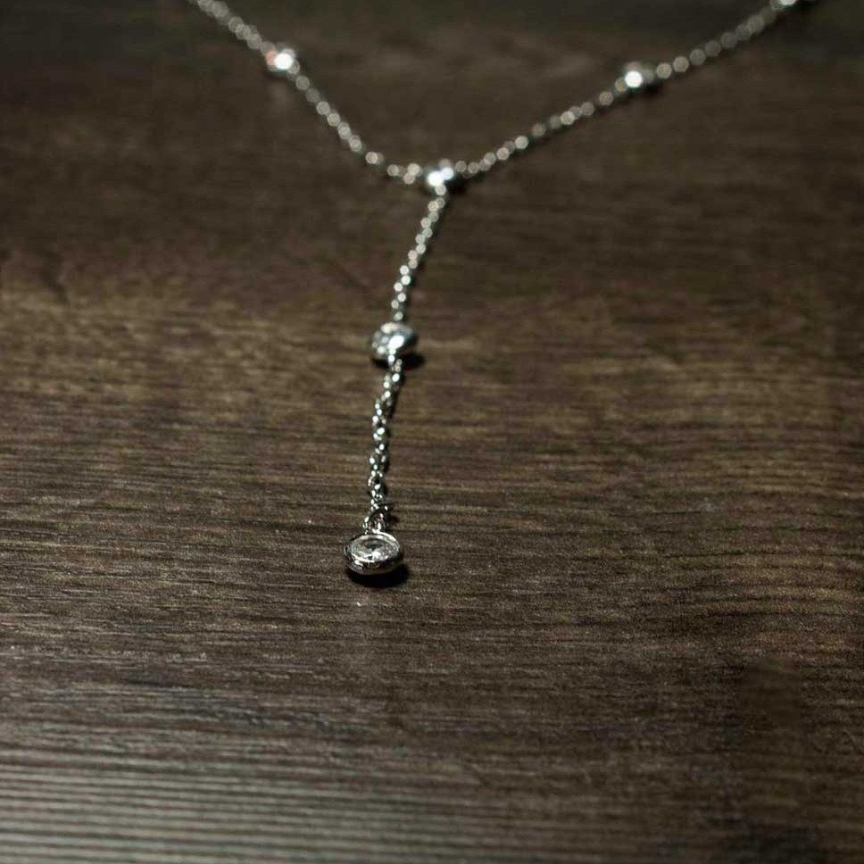  Colar Gravatinha Tifany Small com Zircônias.