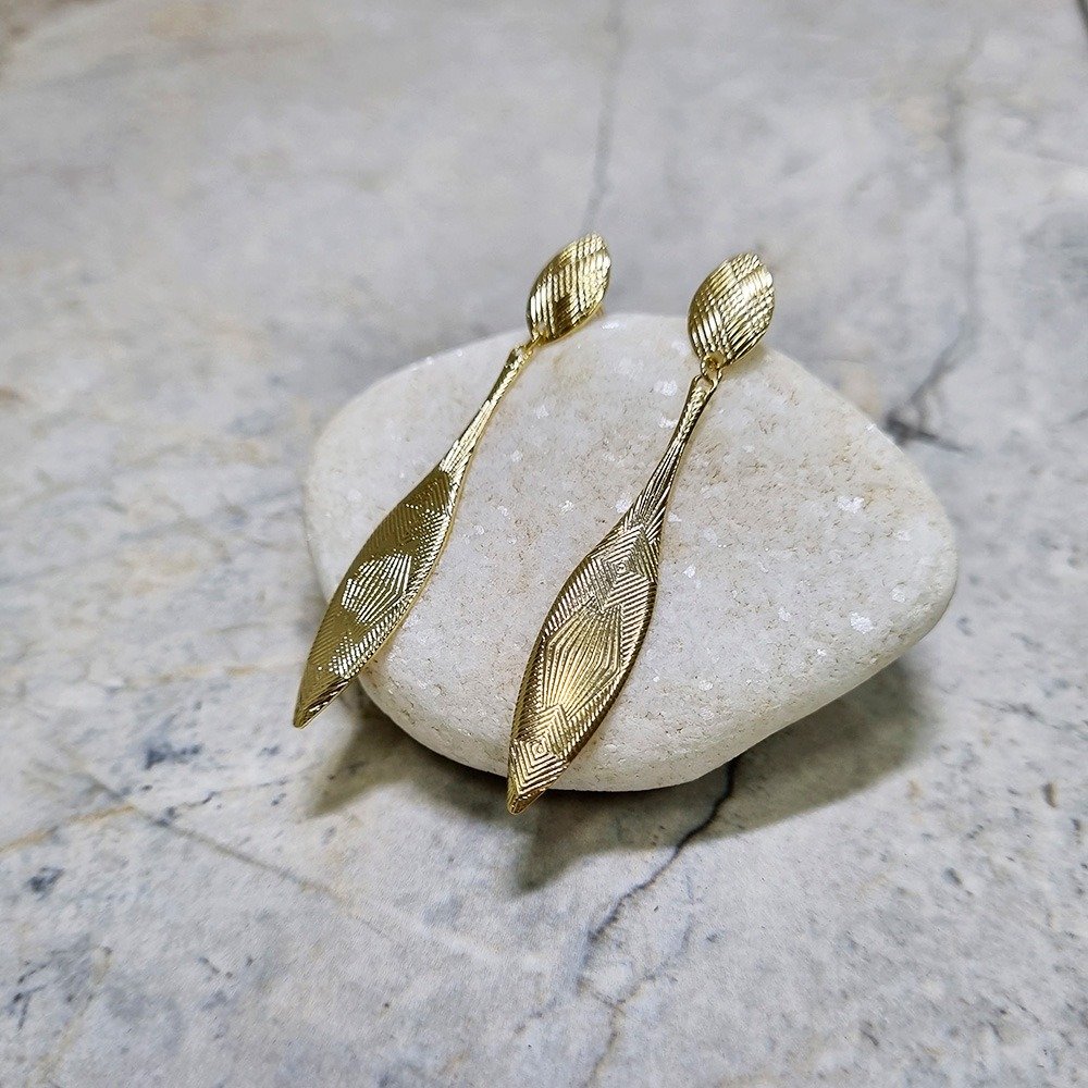 Brinco Longo Jade Ouro Amarelo 18k